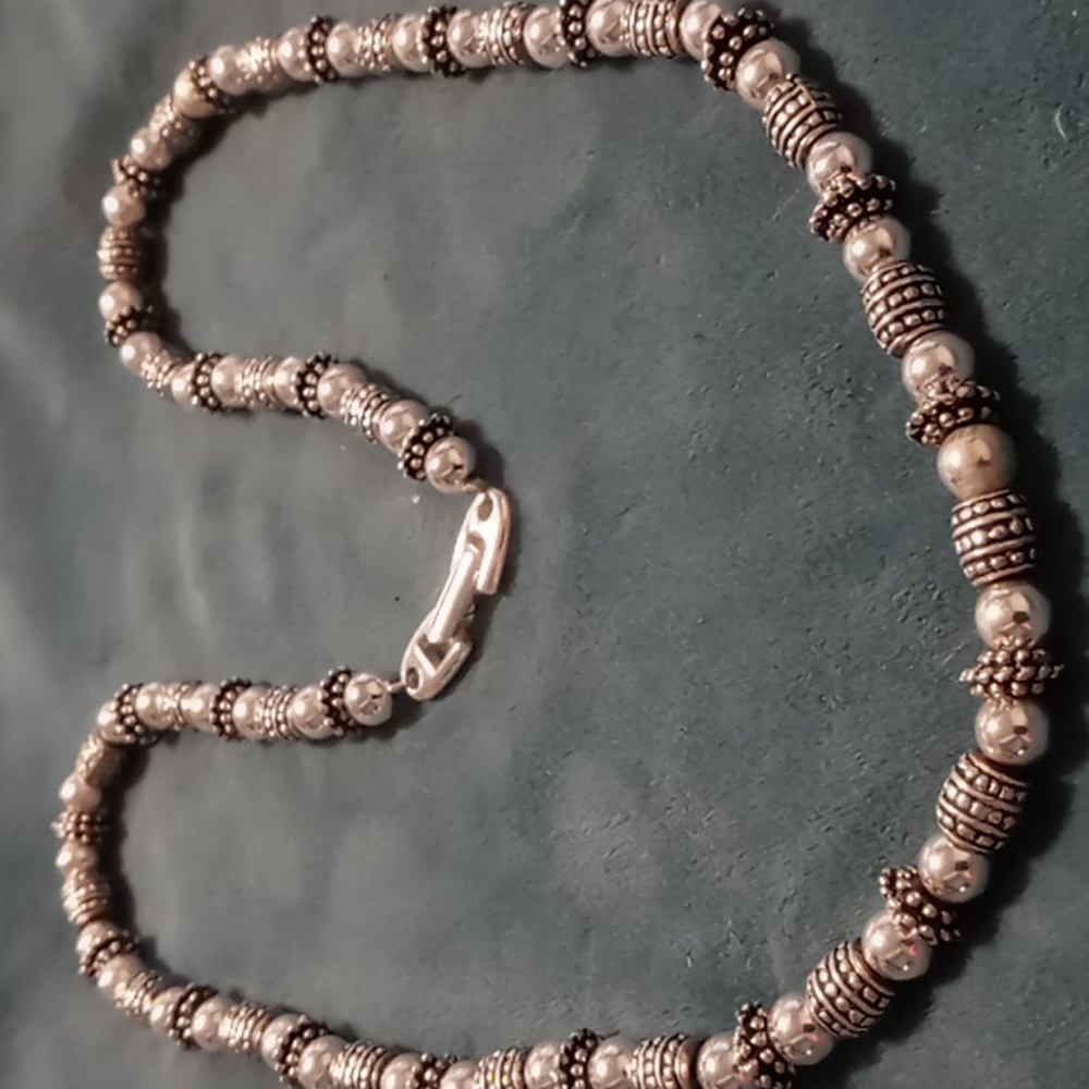 Napier vintage designer stainless ball heavy bearing & beaded necklace .18.in